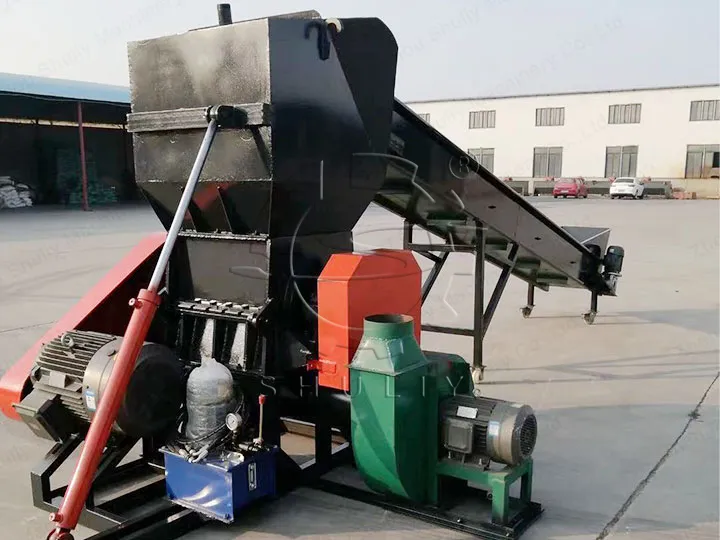 Film shredder machine with a blower