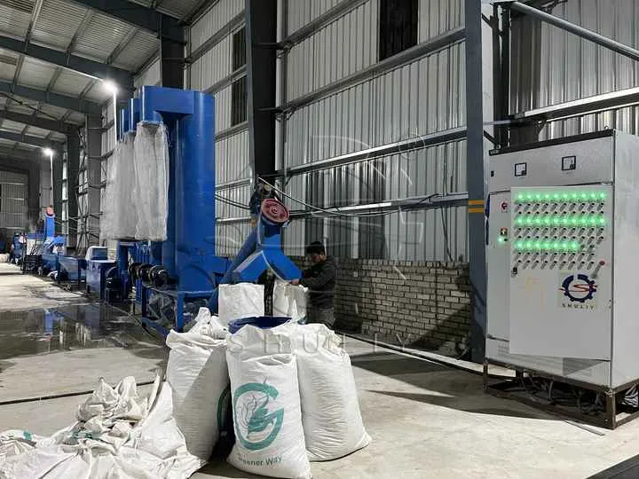 The PET recycling machine is operating smoothly in Bhutan