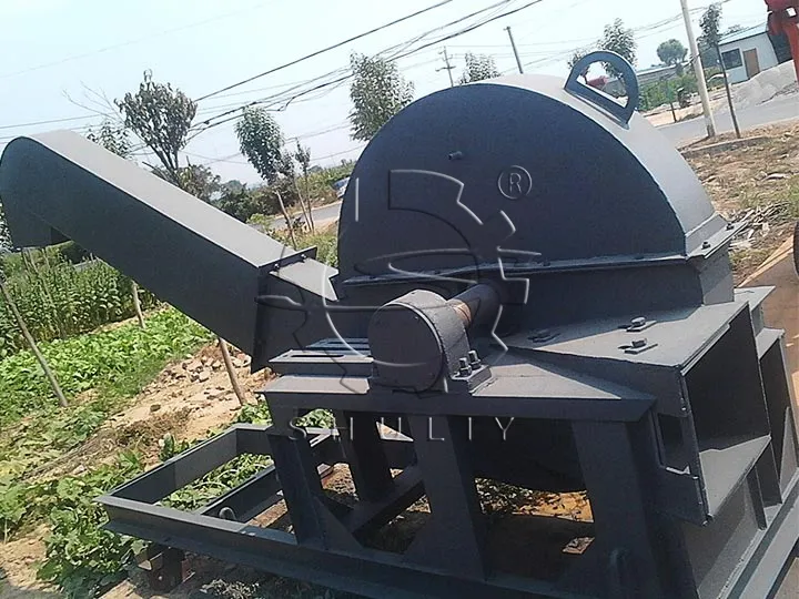 Extended discharge port