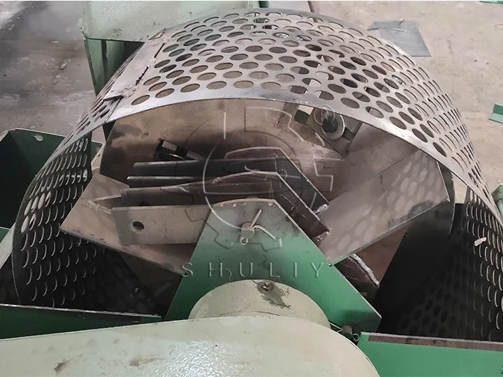 Внутренняя структура оборудования для измельчения древесины