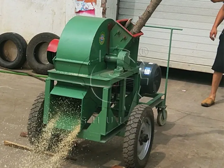 Боковой выпуск