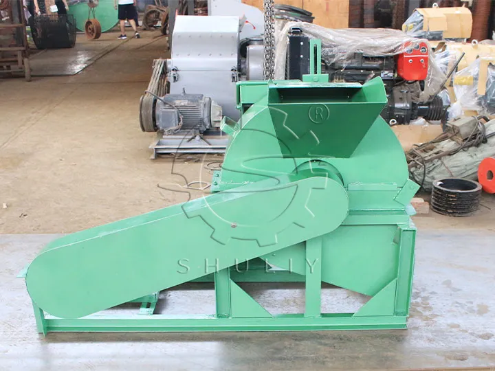 Маленький древесный измельчитель