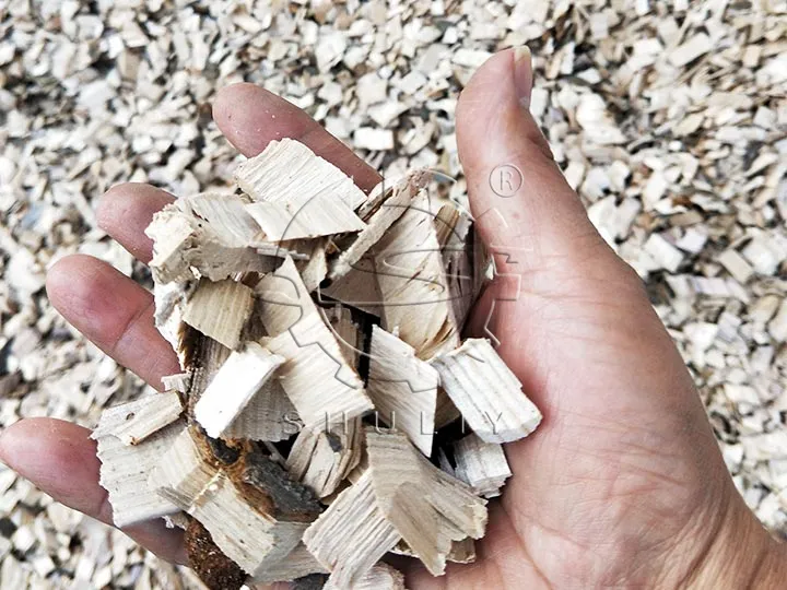 wood chipper output wood chips