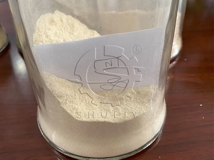 Ultra‑fine sawdust, small screen