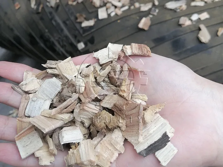 drum chipper finished wood chips