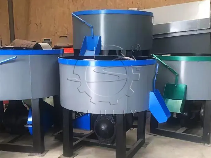 Charcoal powder grinder